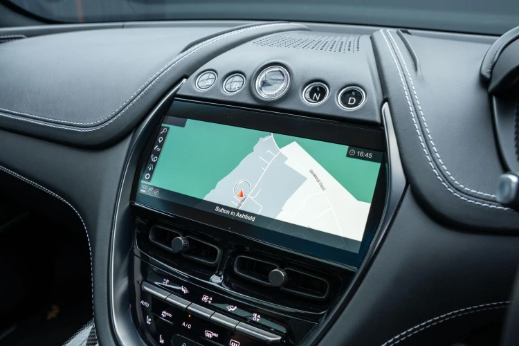 Vehicle Image 10