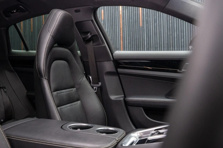 Vehicle Image 33