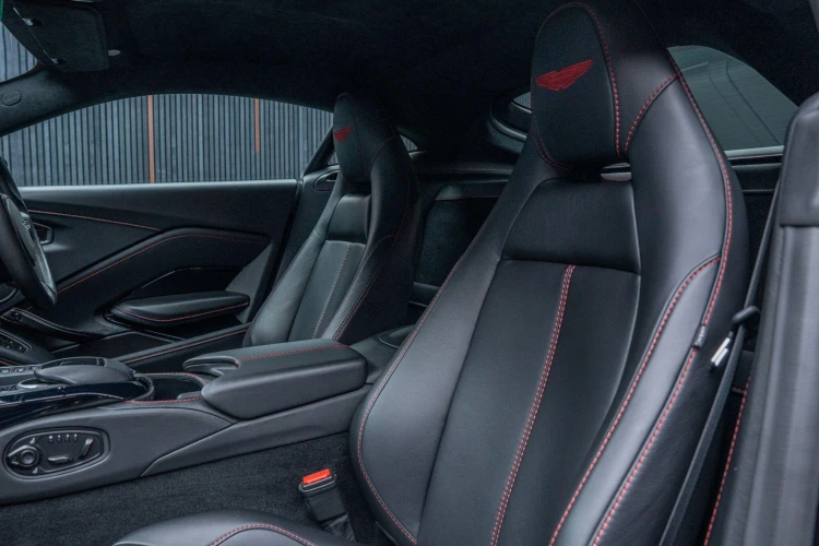 Vehicle Image 35