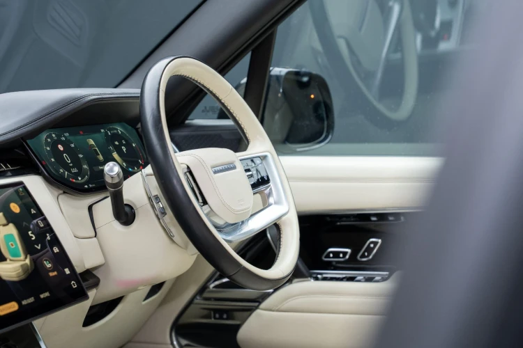 Vehicle Image 36