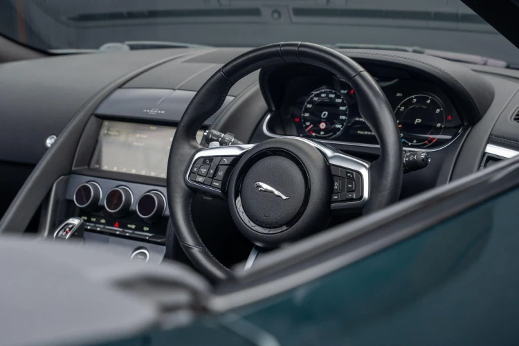 Vehicle Image 37