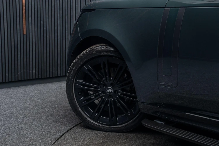 Vehicle Image 15