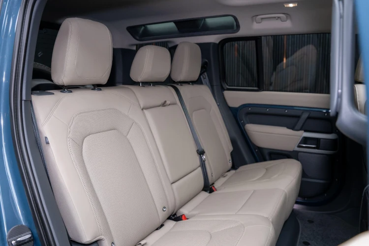 Vehicle Image 14