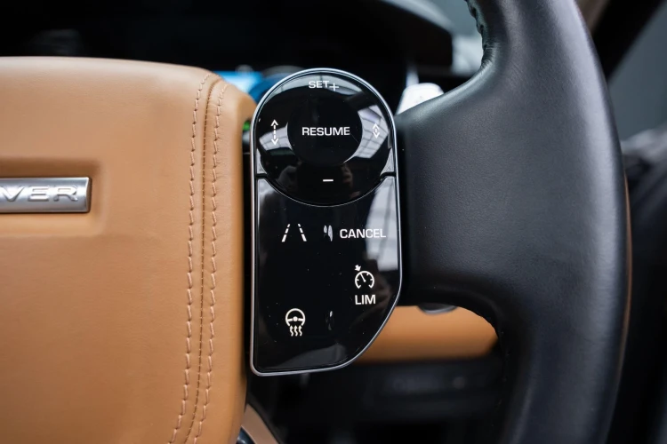 Vehicle Image 30