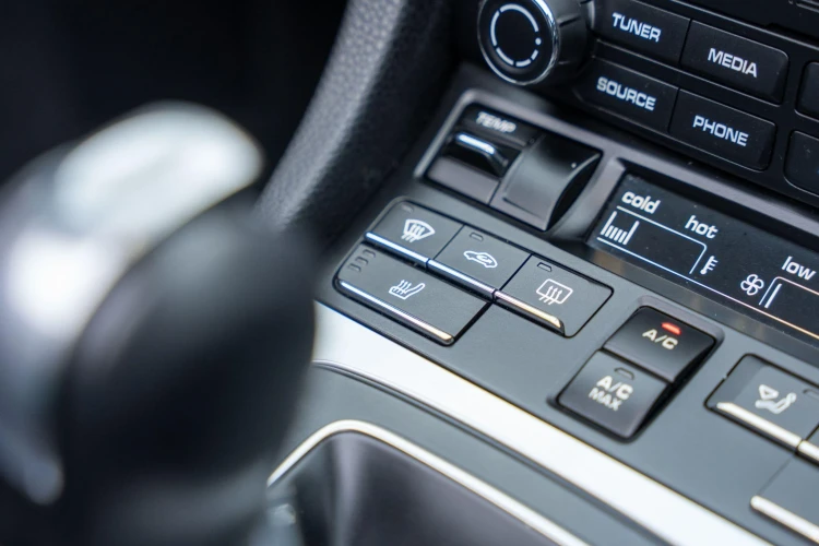 Vehicle Image 20