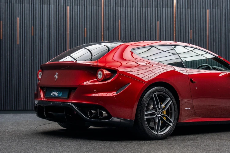 Vehicle Image 21