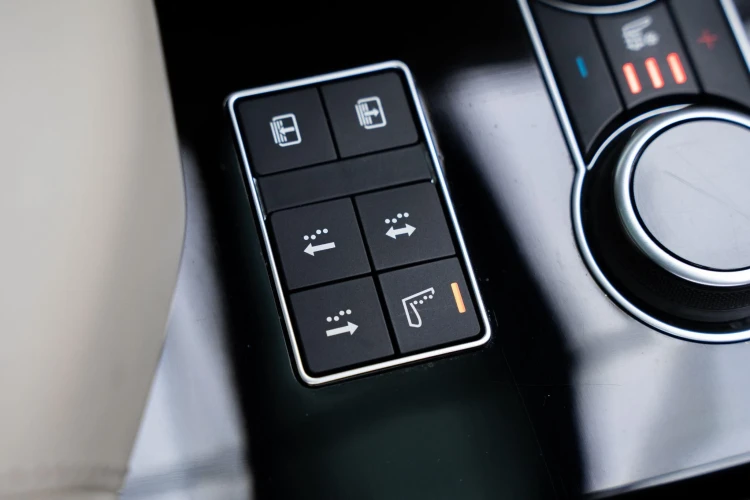 Vehicle Image 45