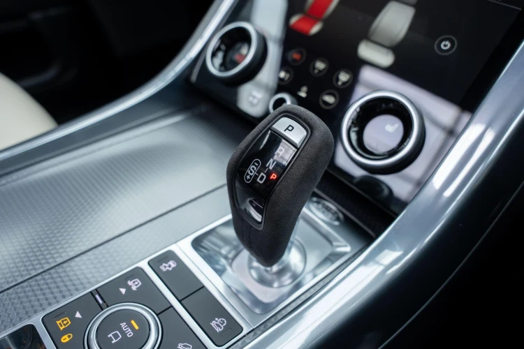 Vehicle Image 30