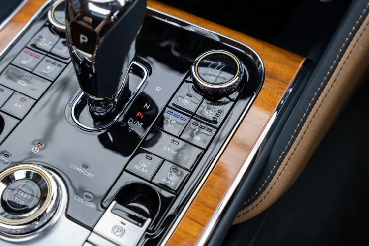 Vehicle Image 36