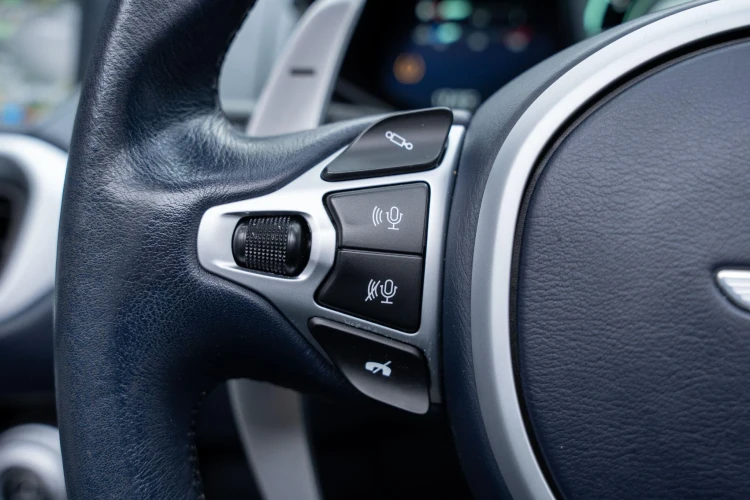 Vehicle Image 31