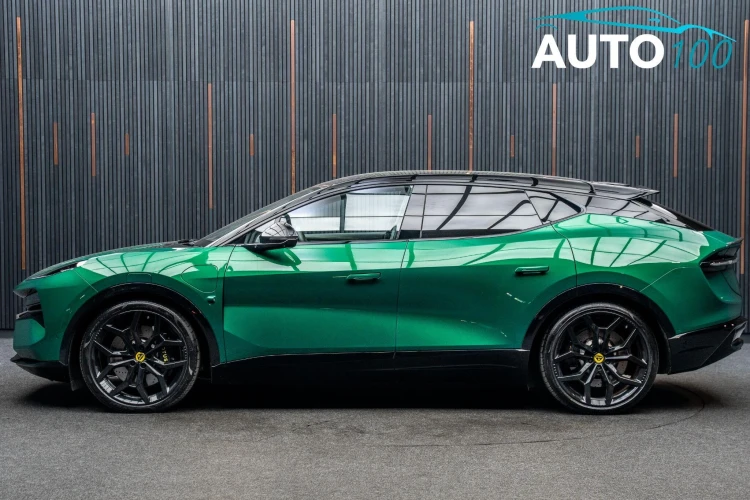 Vehicle Image 13