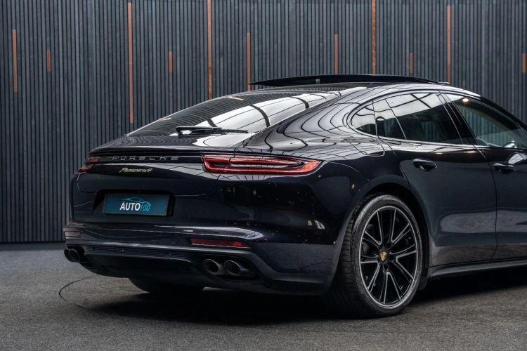 Vehicle Image 21