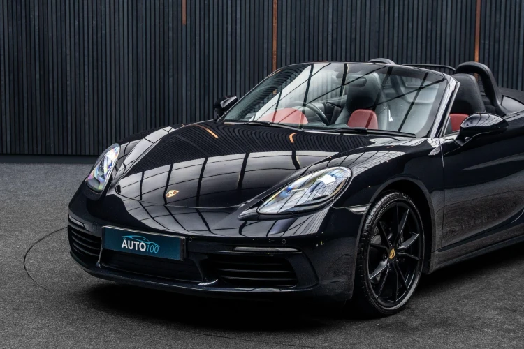 Vehicle Image 7