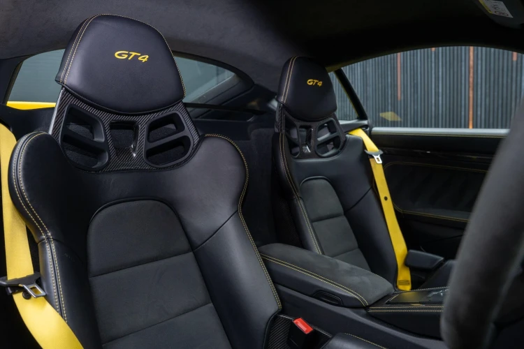 Vehicle Image 12