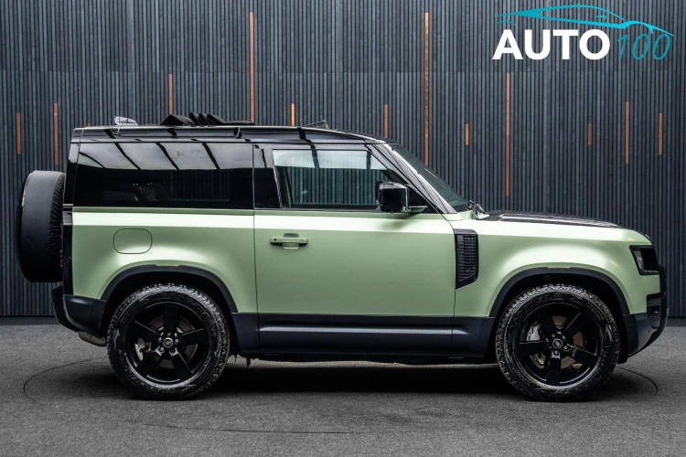 Land Rover Defender 90 Listing Image