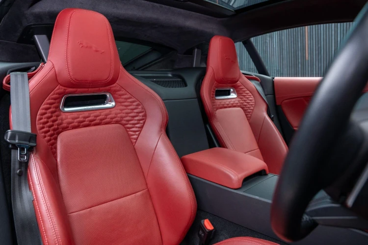 Vehicle Image 12