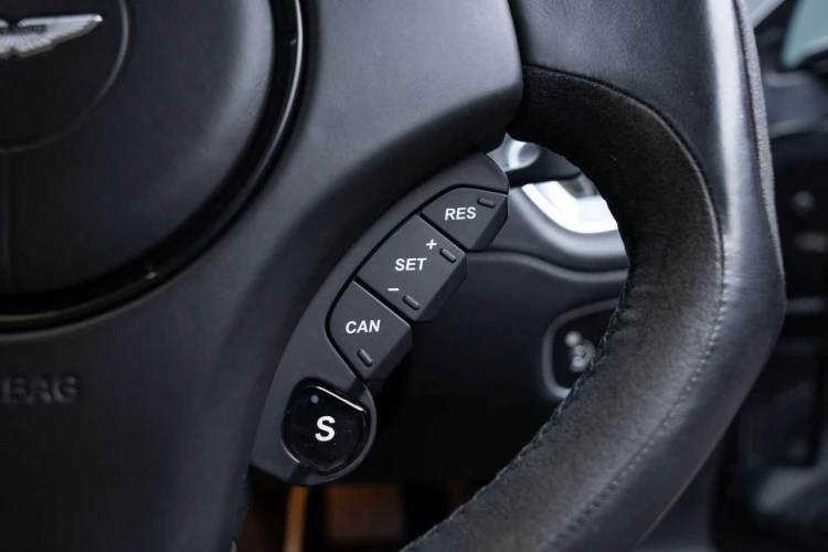 Vehicle Image 37