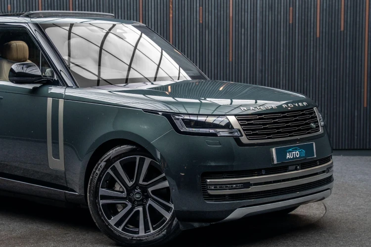 Vehicle Image 9