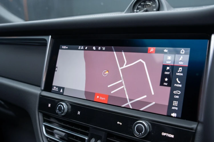 Vehicle Image 10