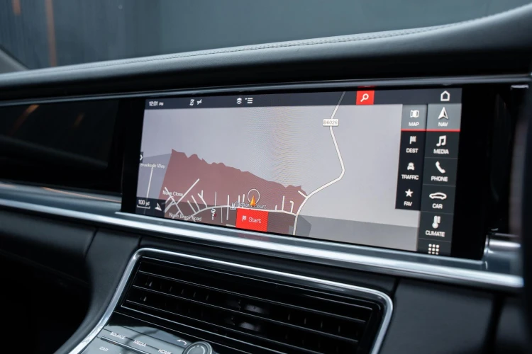 Vehicle Image 8