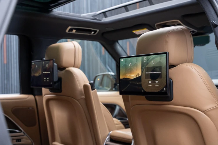 Vehicle Image 6