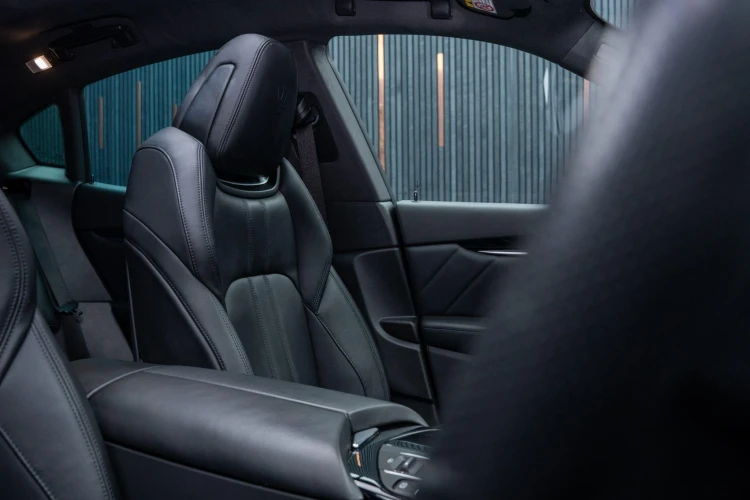 Vehicle Image 37