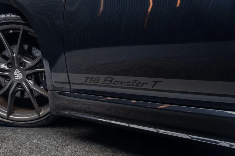 Vehicle Image 19