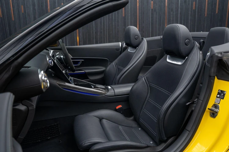 Vehicle Image 30