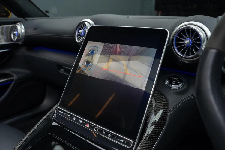 Vehicle Image 8