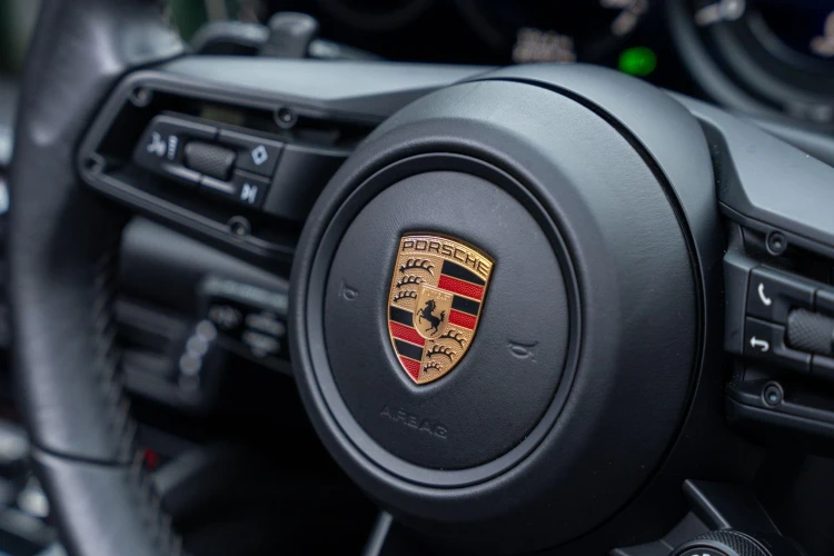 Vehicle Image 30