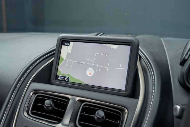 Vehicle Image 8