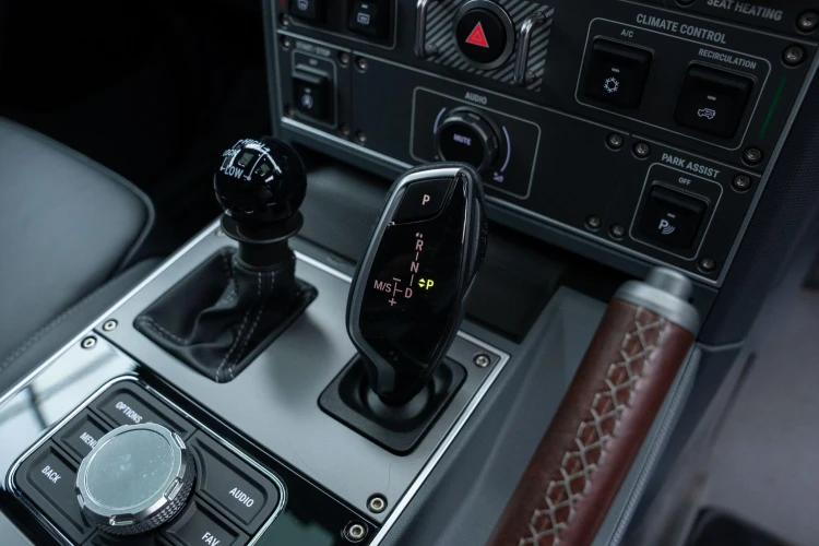 Vehicle Image 36