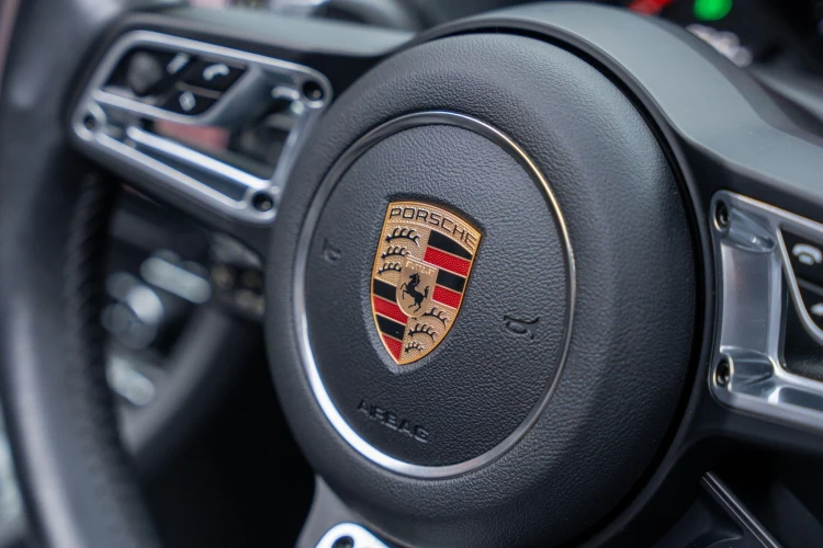 Vehicle Image 30