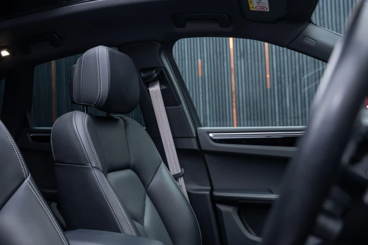 Vehicle Image 31