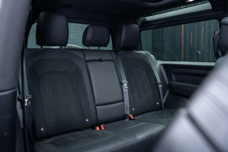 Vehicle Image 14