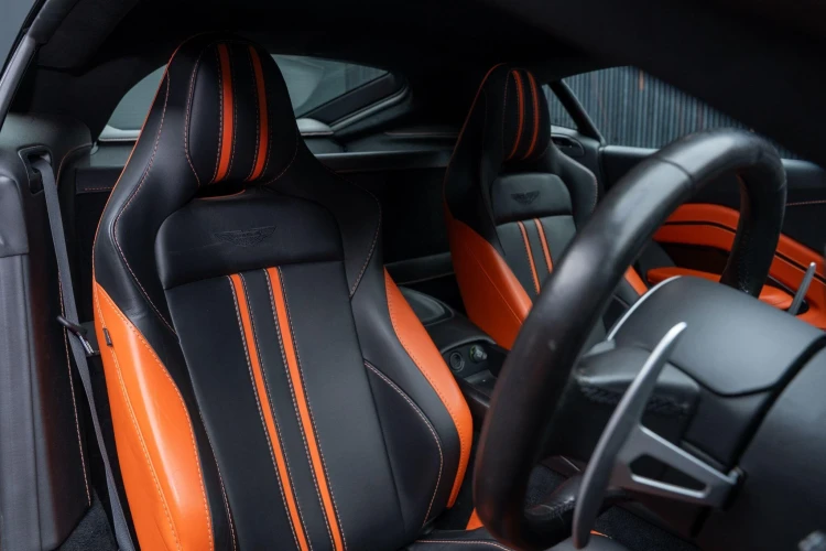 Vehicle Image 12