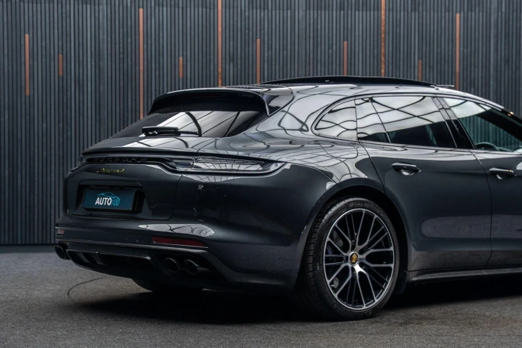 Vehicle Image 21
