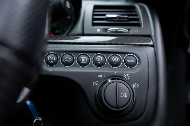 Vehicle Image 33