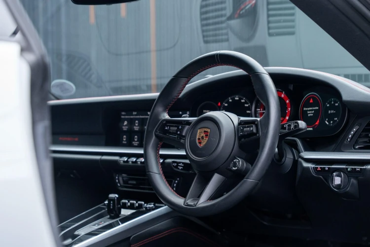 Vehicle Image 4