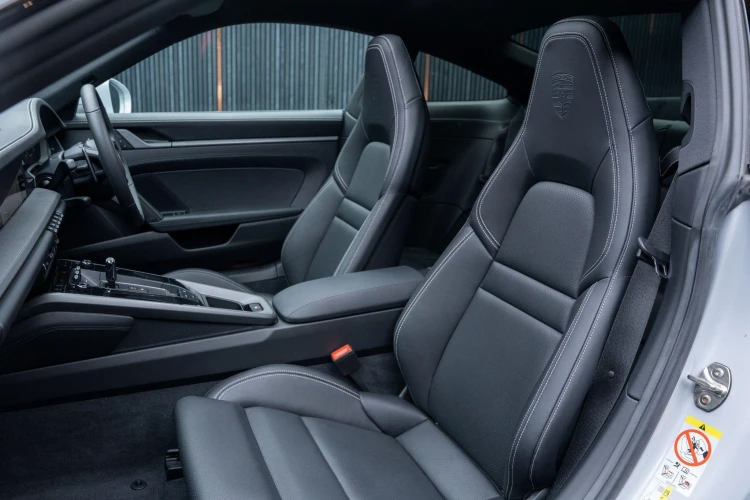 Vehicle Image 36