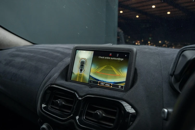 Vehicle Image 7