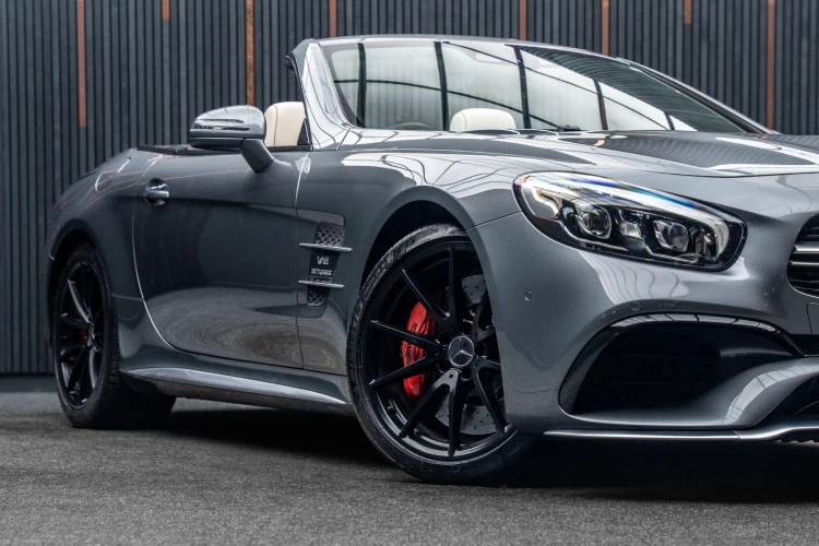 Vehicle Image 9