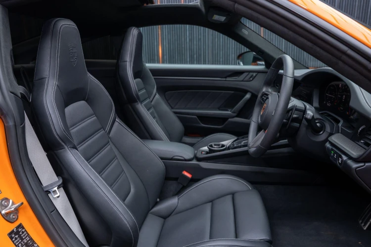 Vehicle Image 12