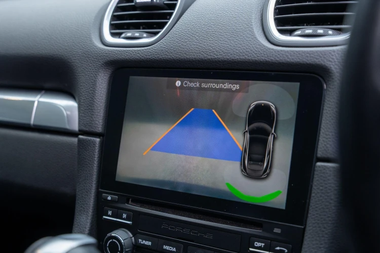 Vehicle Image 8