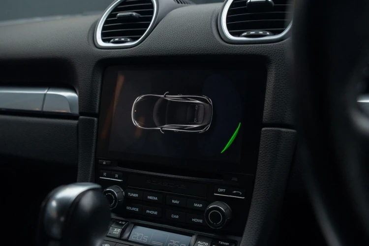 Vehicle Image 6