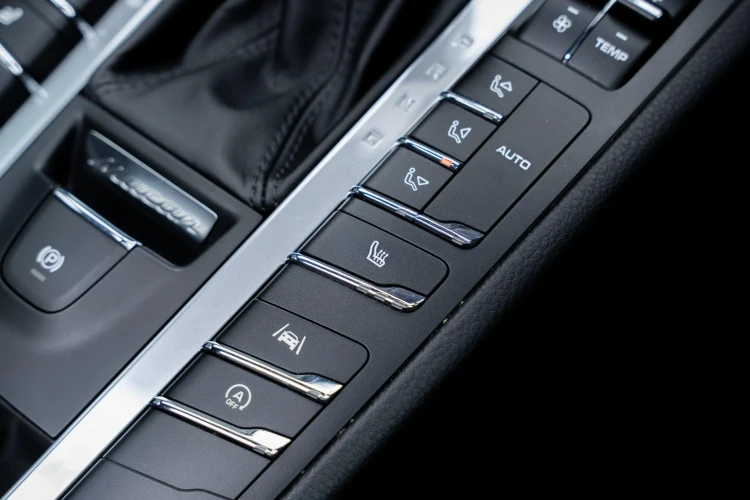 Vehicle Image 20
