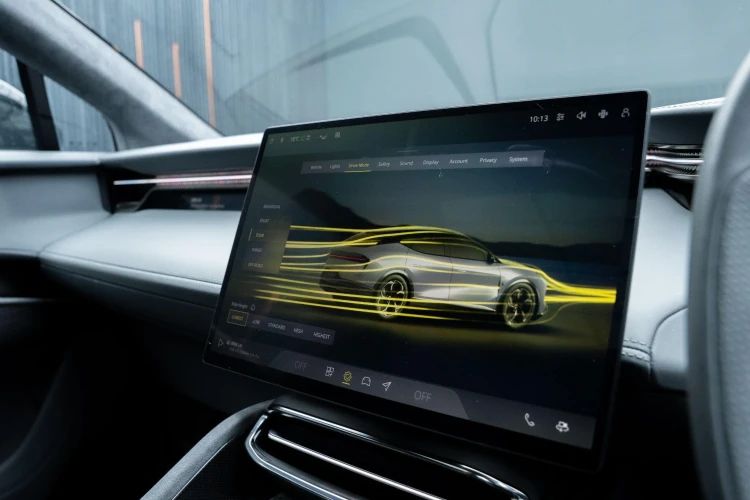 Vehicle Image 10