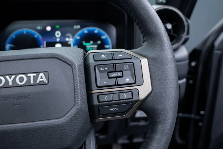 Vehicle Image 33