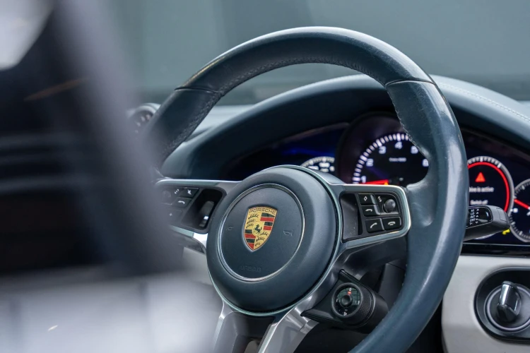 Vehicle Image 40