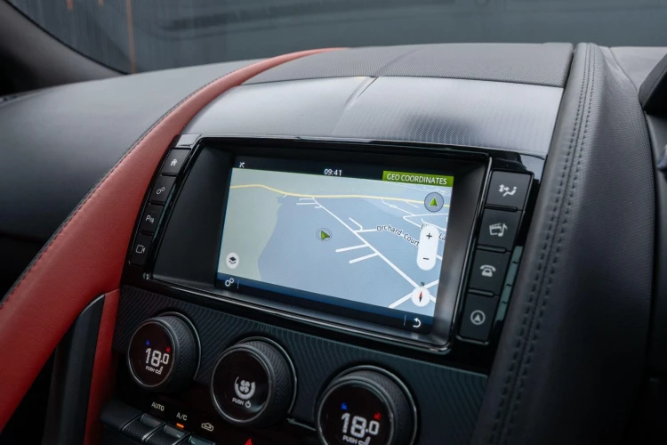 Vehicle Image 10